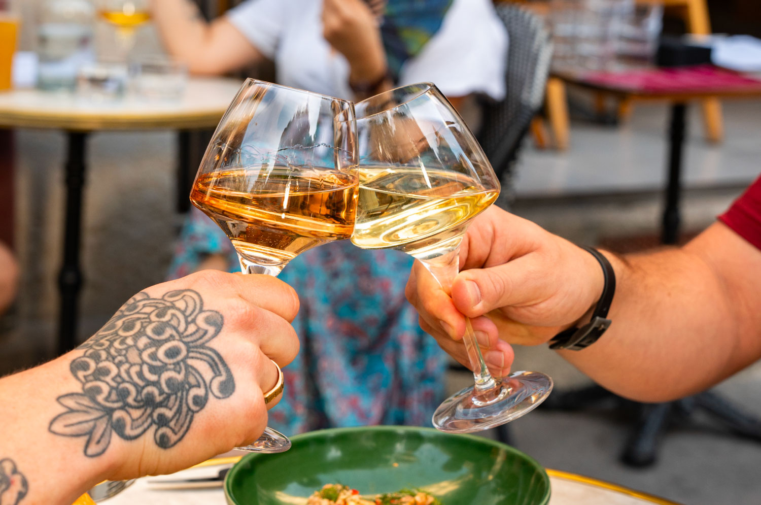 Vin à la pression en terrasse